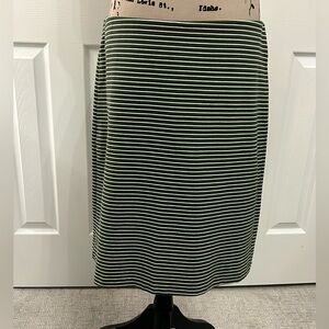 Old navy olive green & white striped pull on skirt
Large